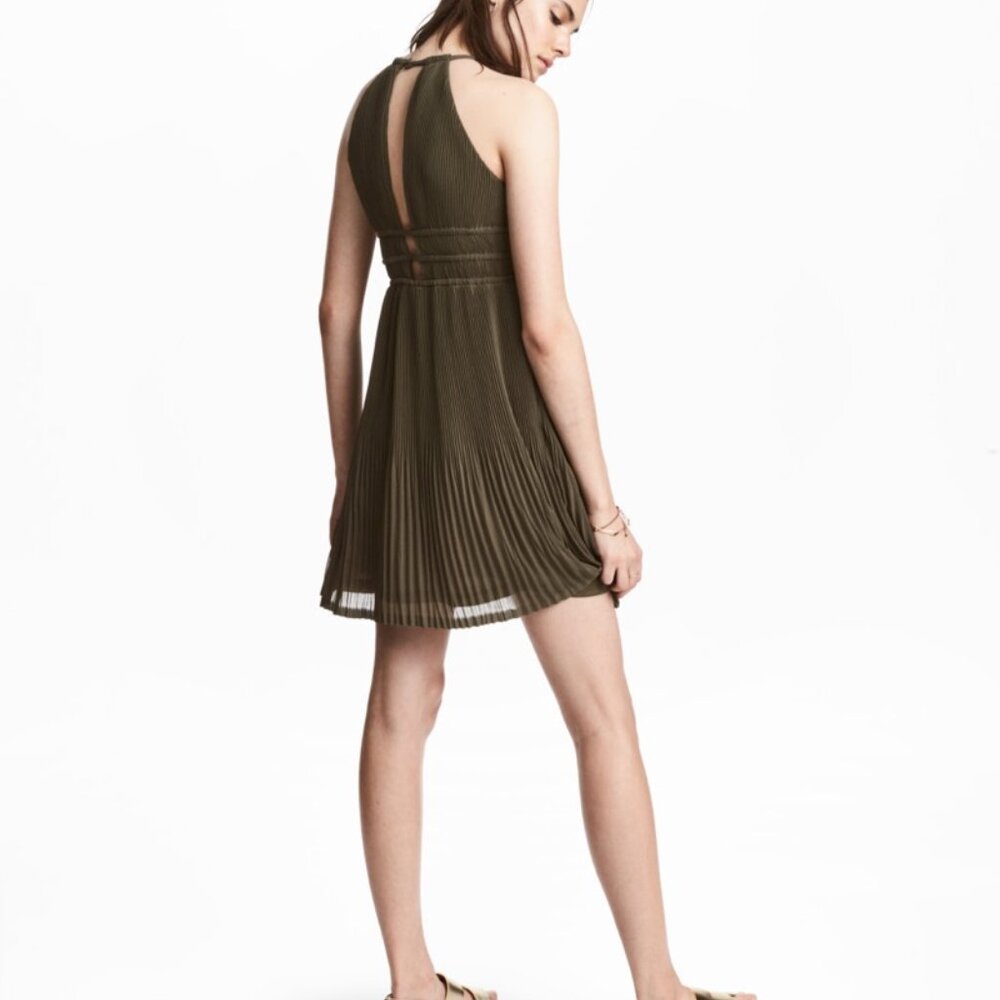 H & M Olive Pleated Halterneck Chiffon Dress Size 2